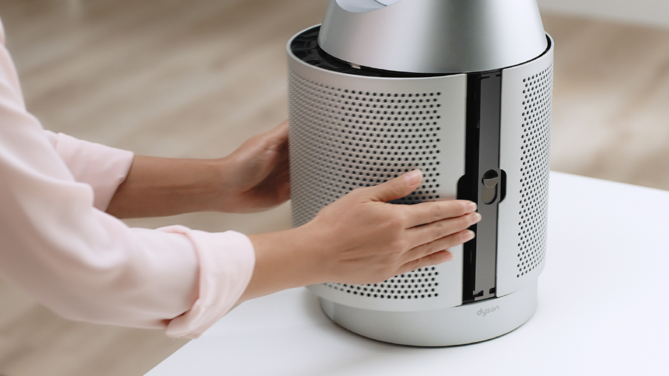 The outside filter shroud being removed on the Dyson Purifier Cool Gen1 machine.