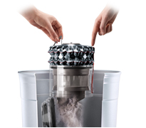 Hygienic bin emptying